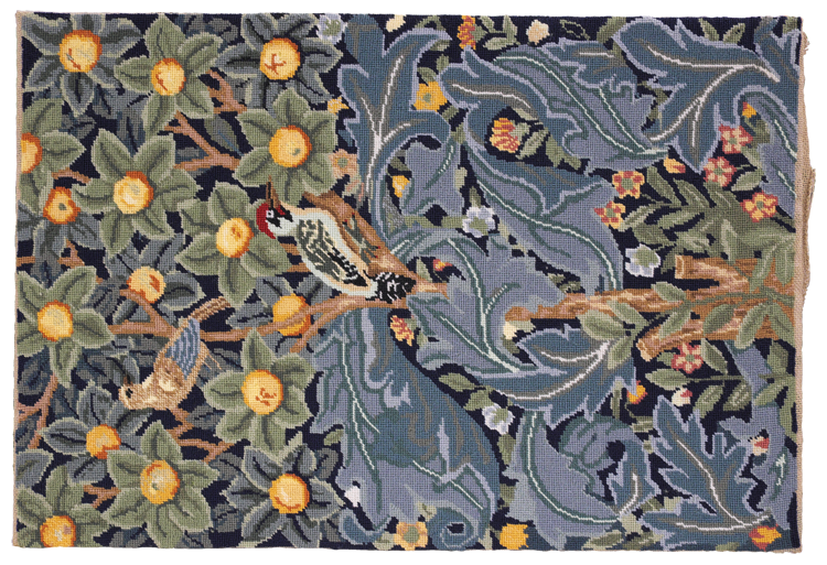 刺繍を木枠に張って曲がりを修正するためには、キャンバスプライヤーが便利です